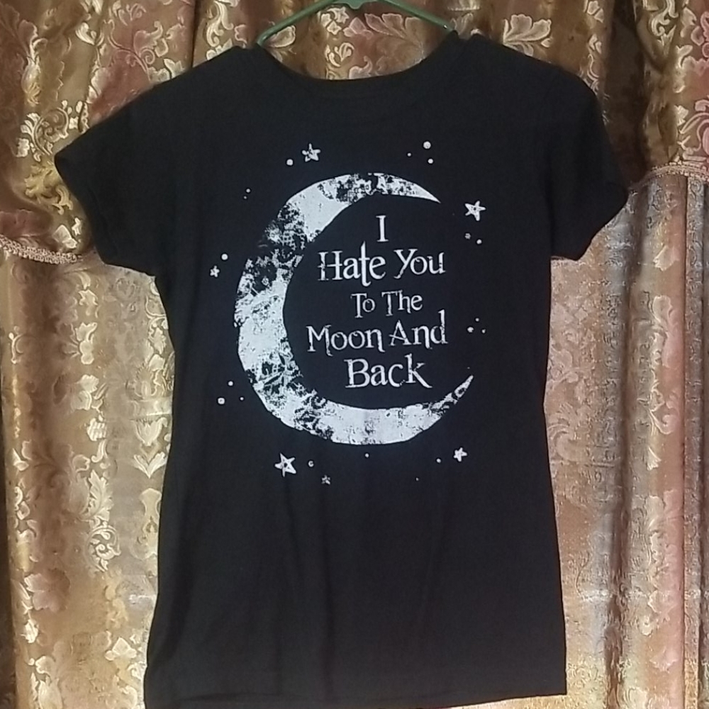 Hot topic shirt